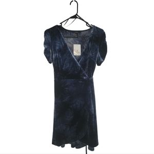 Forever 21 blue velvet dresd